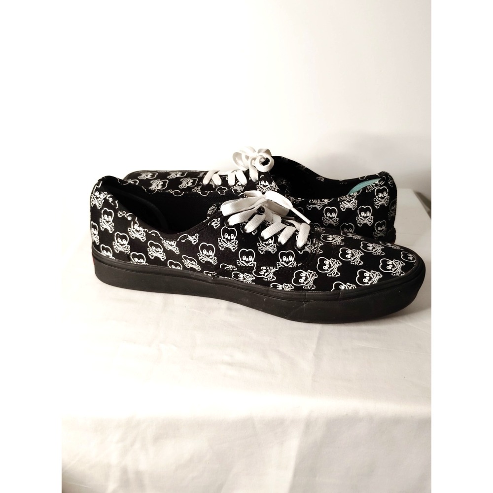 Vans ComfyCush Skulls Hearts Black White Sneakers Women 12 Men 10.5 Coldhearted